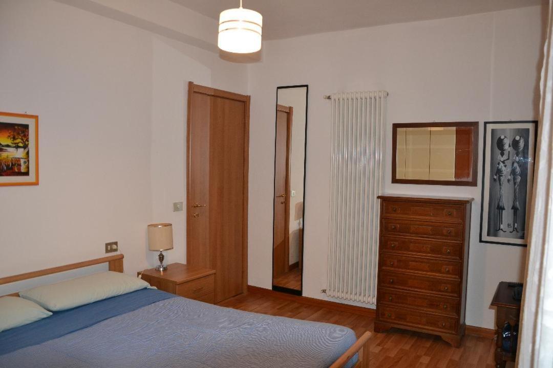 Apartamento Cheers Sunset 097084-Lni-00008 Varenna Exterior foto
